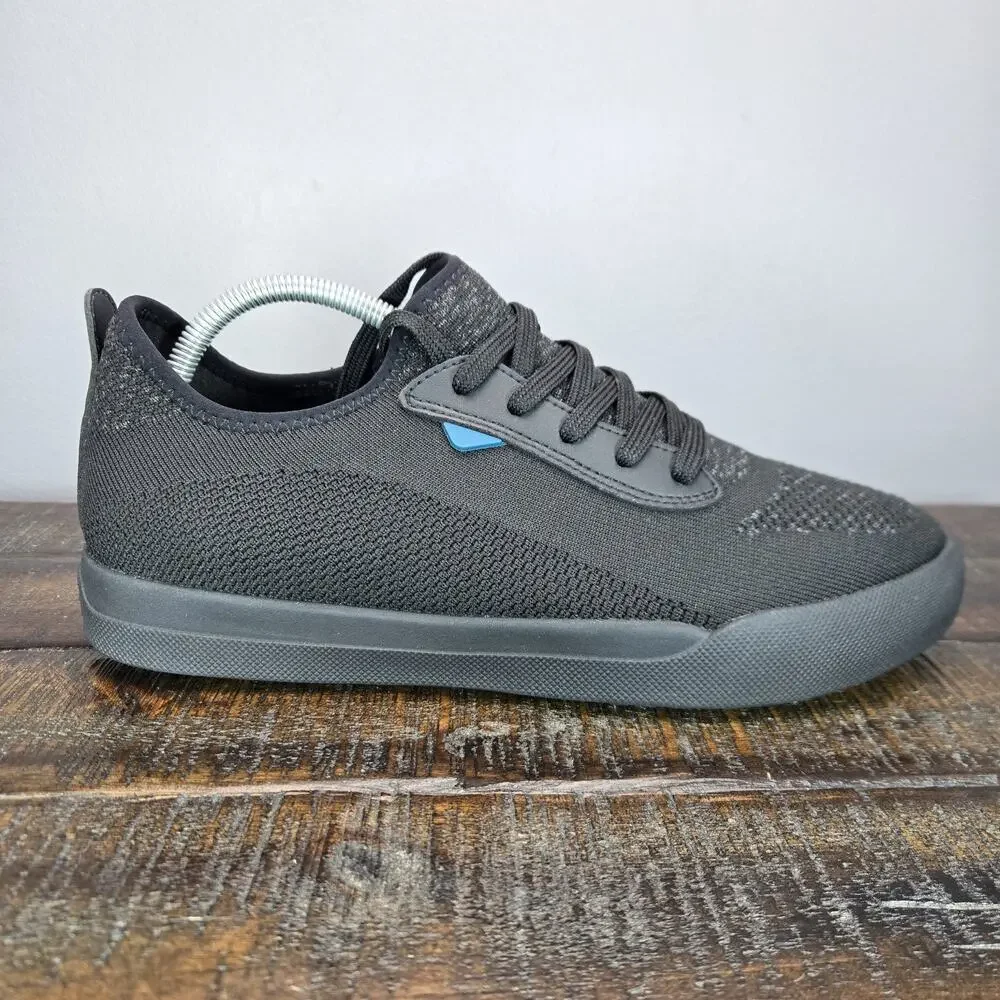 NEW Vessi Weekend 1.5 Sneaker Womens Size 8 Waterproof Shoes Asphalt Black Black
